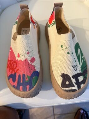 Kids Slip-On Canvas Sneakers in Cream with Multicolor Graffiti